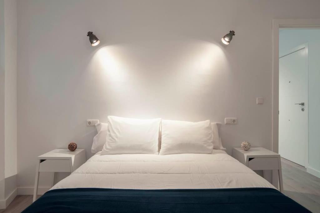 Moderno Apartamento En Plaza Merced Малага Экстерьер фото
