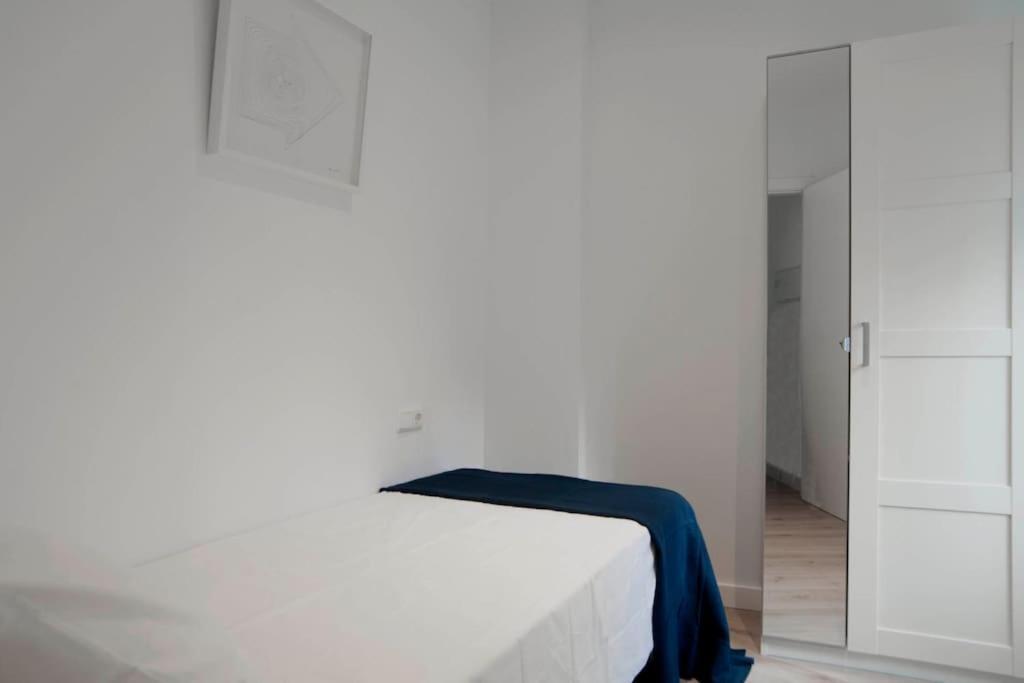 Moderno Apartamento En Plaza Merced Малага Экстерьер фото